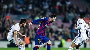 英超：主场大胜 曼城队4-1西汉姆联队.